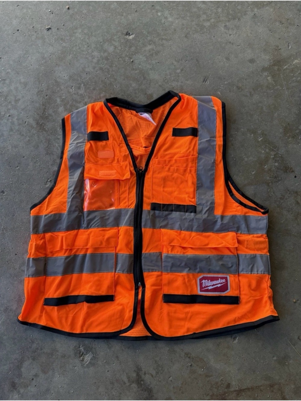 Milwaukee High Performance Safety Vest Type R, Class 2 L/XL
